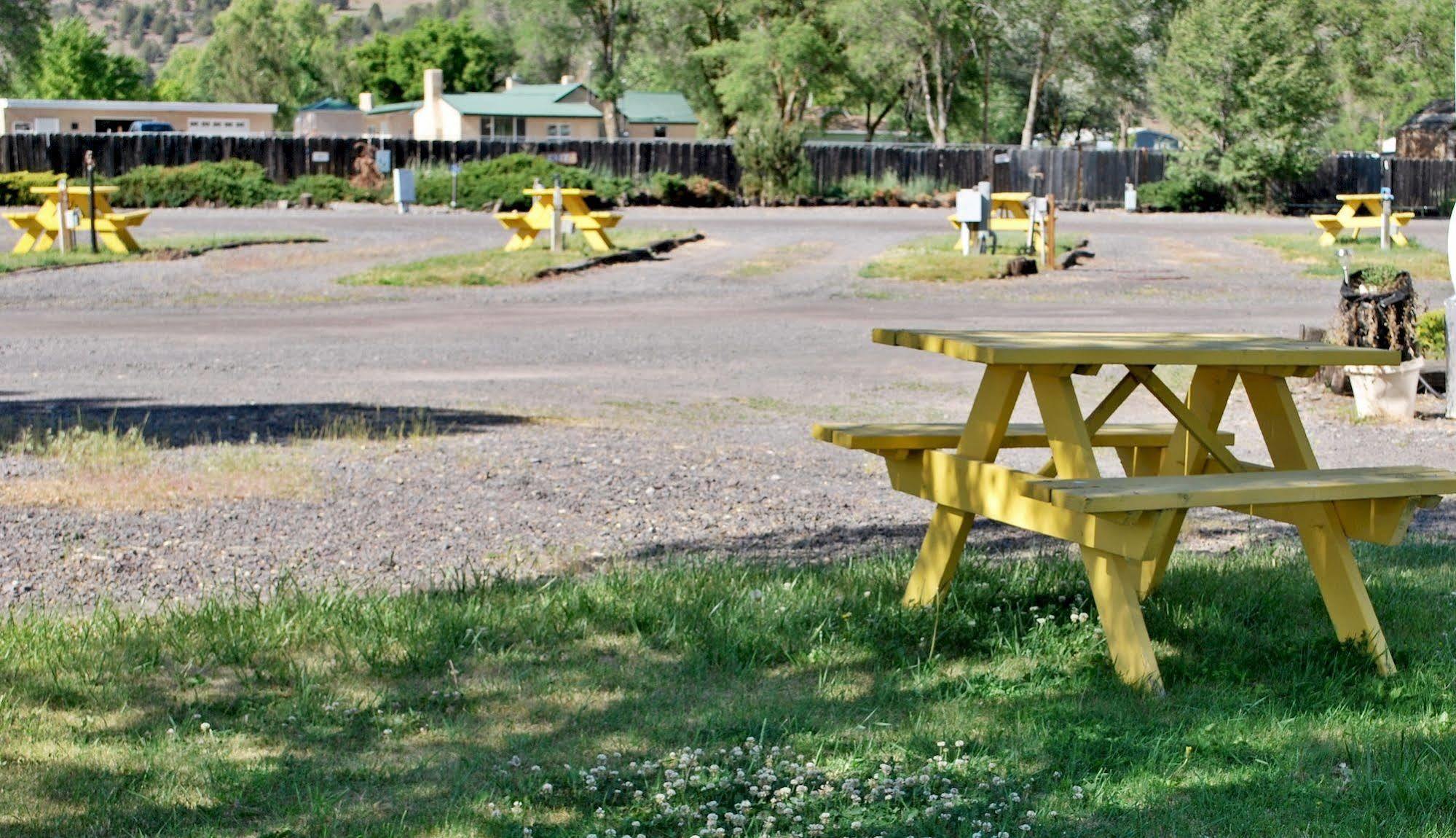 Oregon Motel 8 And Rv Park Klamath Falls Exteriör bild
